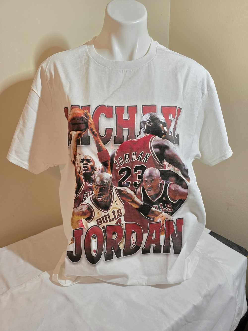 🏀NWOT-Hanes White Michael Jordan T-Shirt with Red Logo Tag - Picture 6 of 7